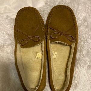 Secret Treasures Women's Tan Suede Moccasin Slippers